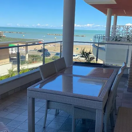 “le Vele” Porto San Giorgio